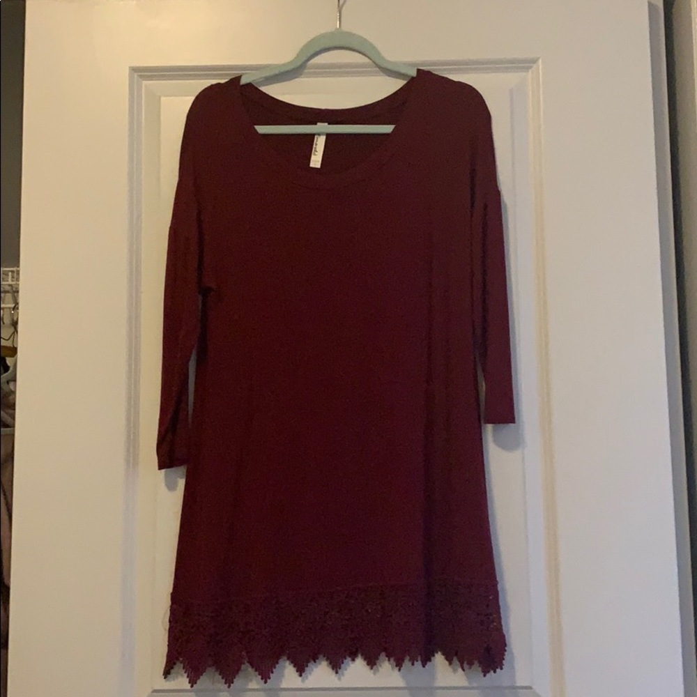 Maroon tunic dress with lace
